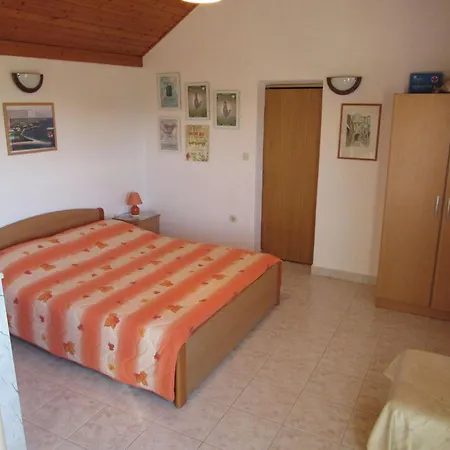 Oliva - House With Terrace And Sea View Casa vacanze Bol